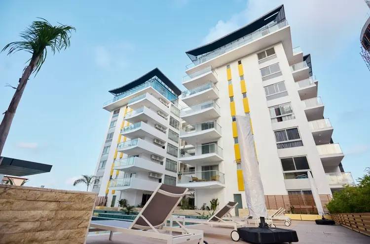 A large building with a large white building