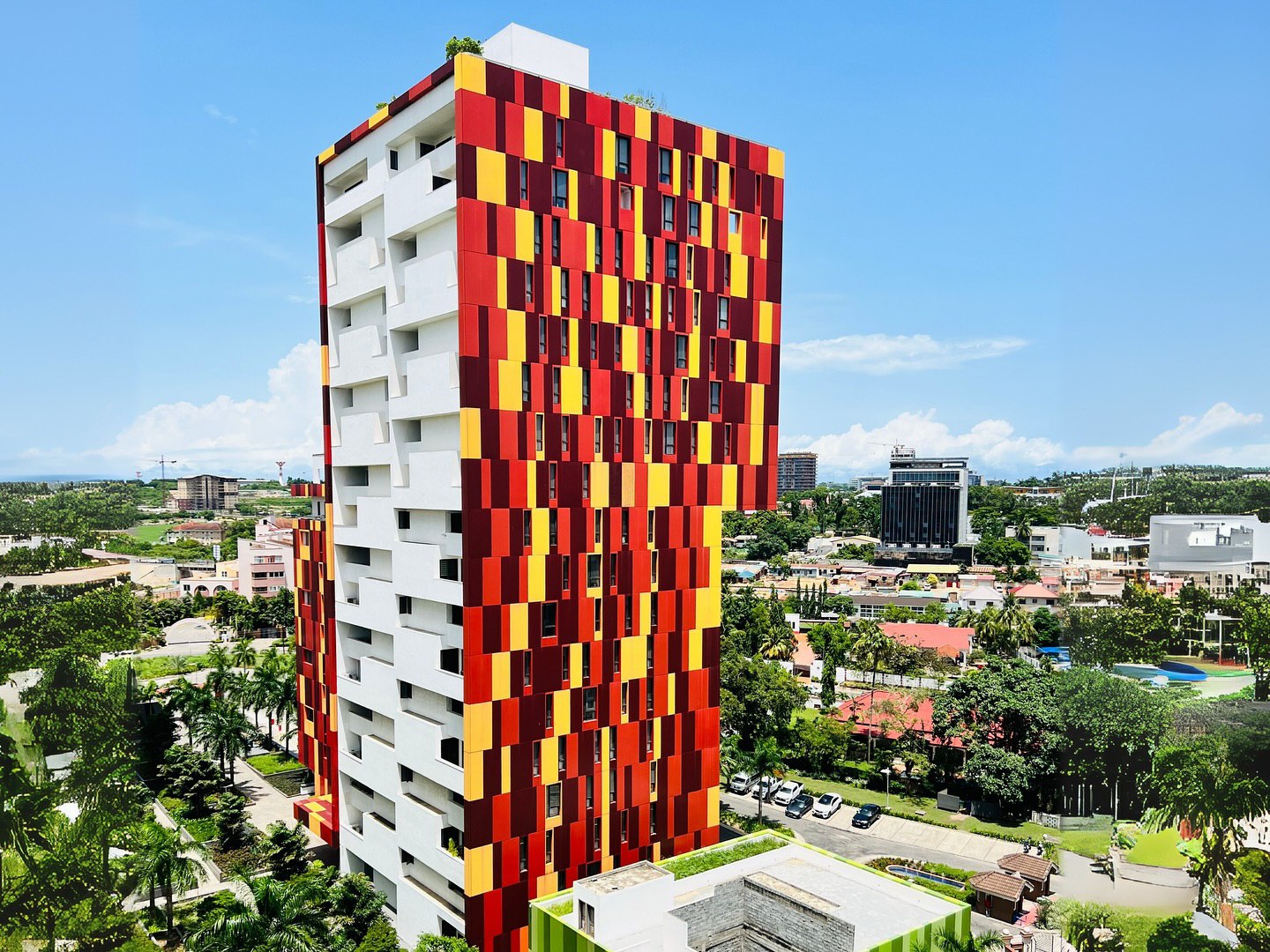 A large building with a large clock on it